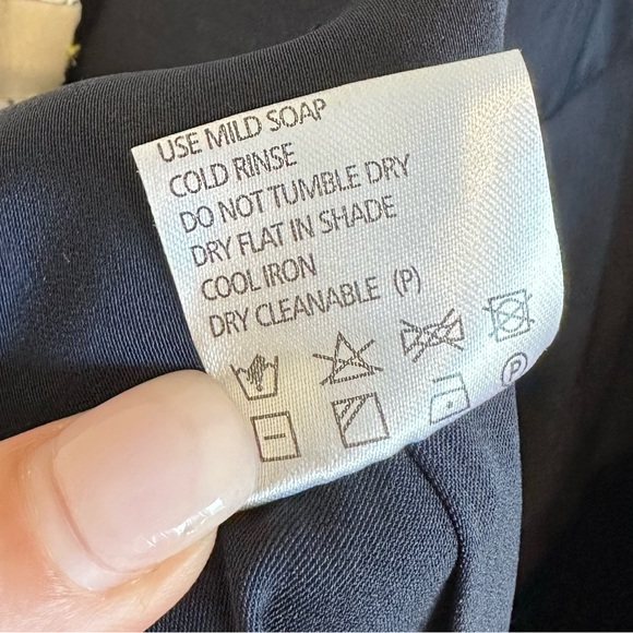 Shona Joy Knotted Tulip Hem Gown in Navy Blue Size 2US - Picture 16 of 16